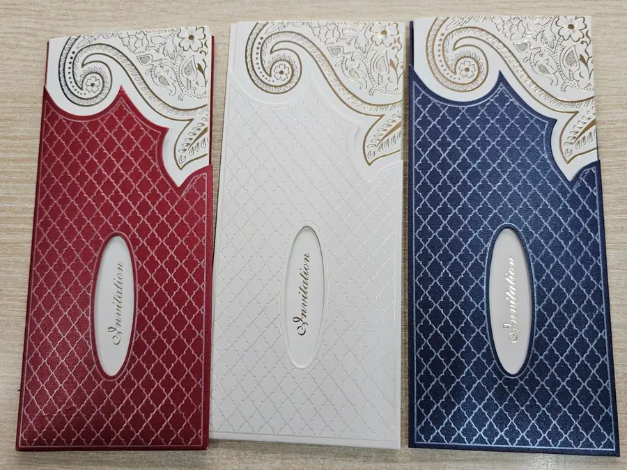 Invitations poche rouge, creme et bleu marine